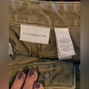 Kaki womens size 8 pants